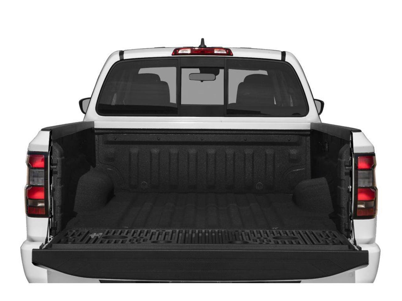 2022 Nissan Frontier SV Photo