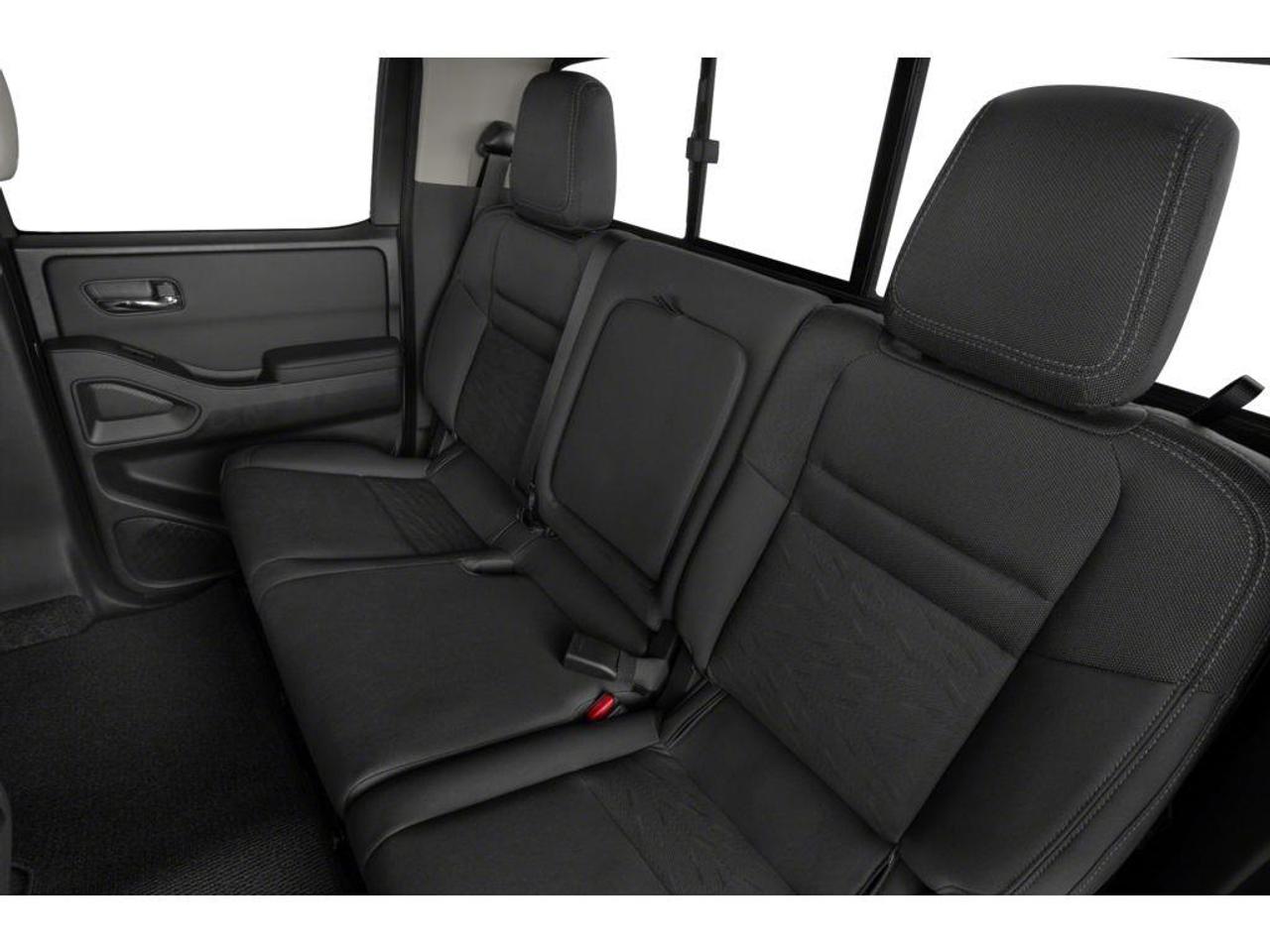 2022 Nissan Frontier SV Photo