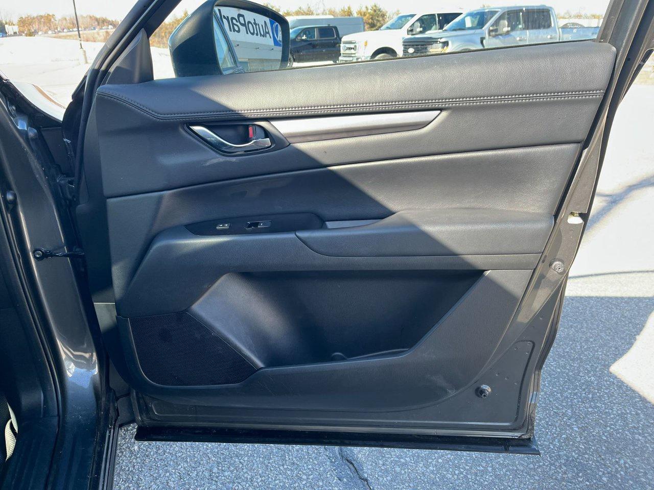 2023 Mazda CX-5 GS AWD Photo