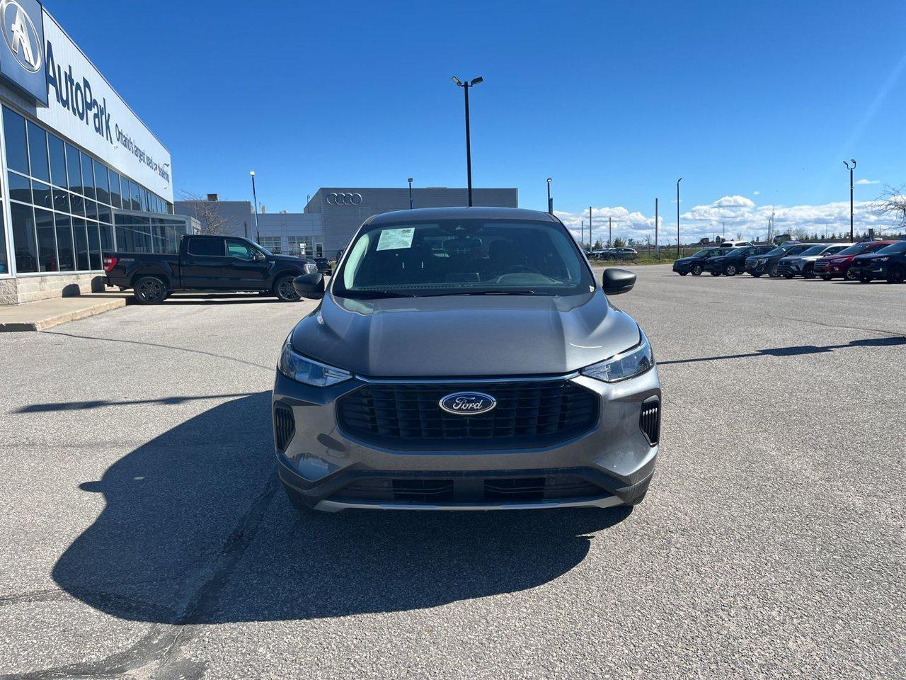 2025 Ford Escape Active AWD Photo2