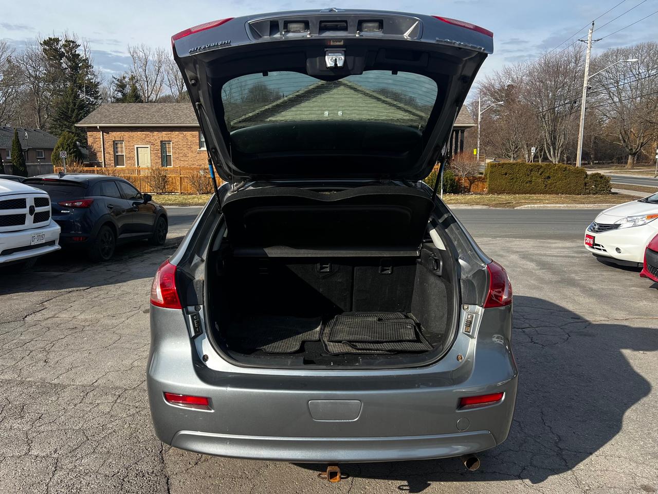 2013 Mitsubishi Lancer Sportback SE Photo