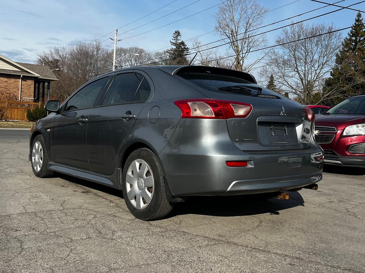 2013 Mitsubishi Lancer Sportback SE Photo