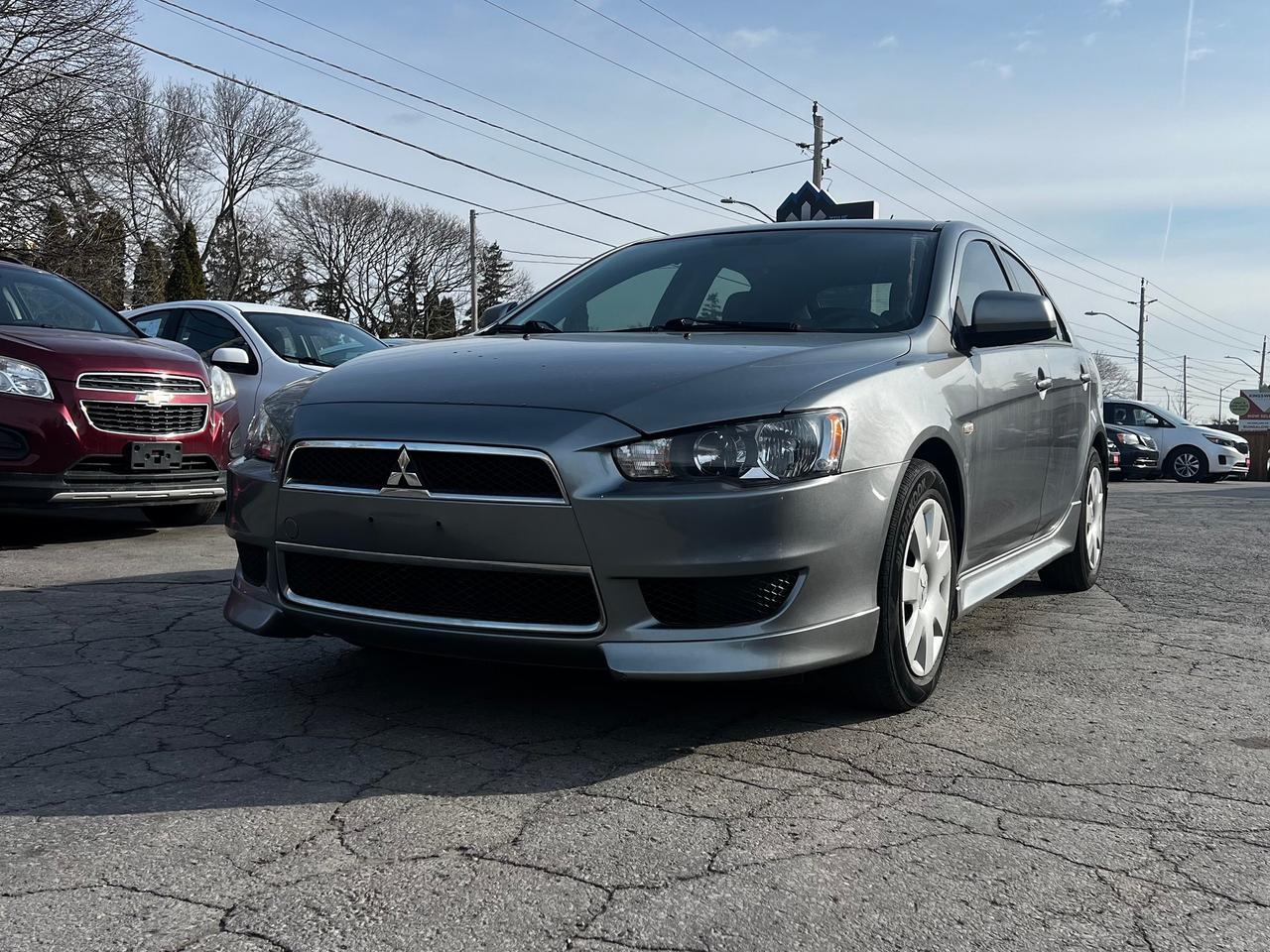 2013 Mitsubishi Lancer Sportback SE Photo2