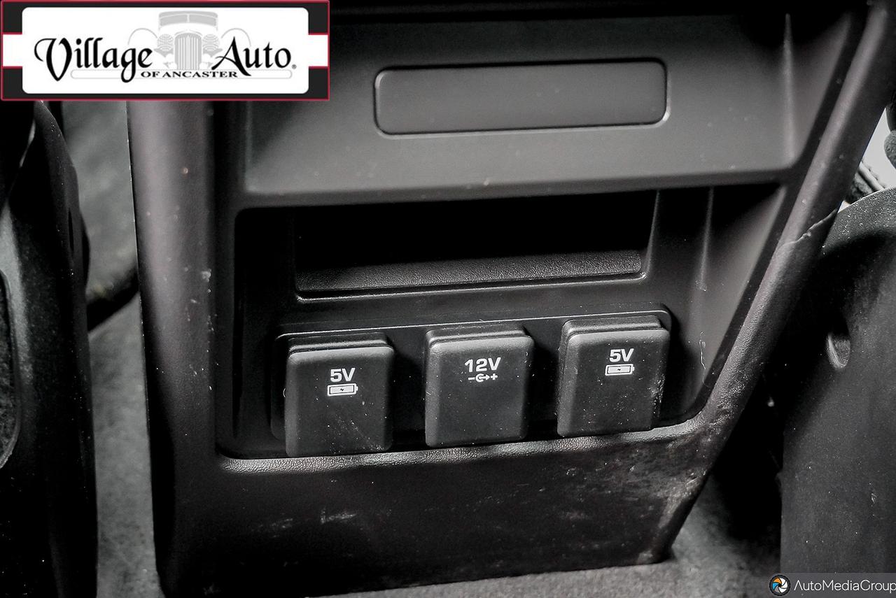 2016 Land Rover Discovery Sport 4WD 4dr HSE LUXURY Photo