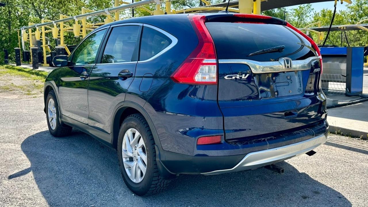 2015 Honda CR-V * AWD * NO ACCIDENTS " Photo
