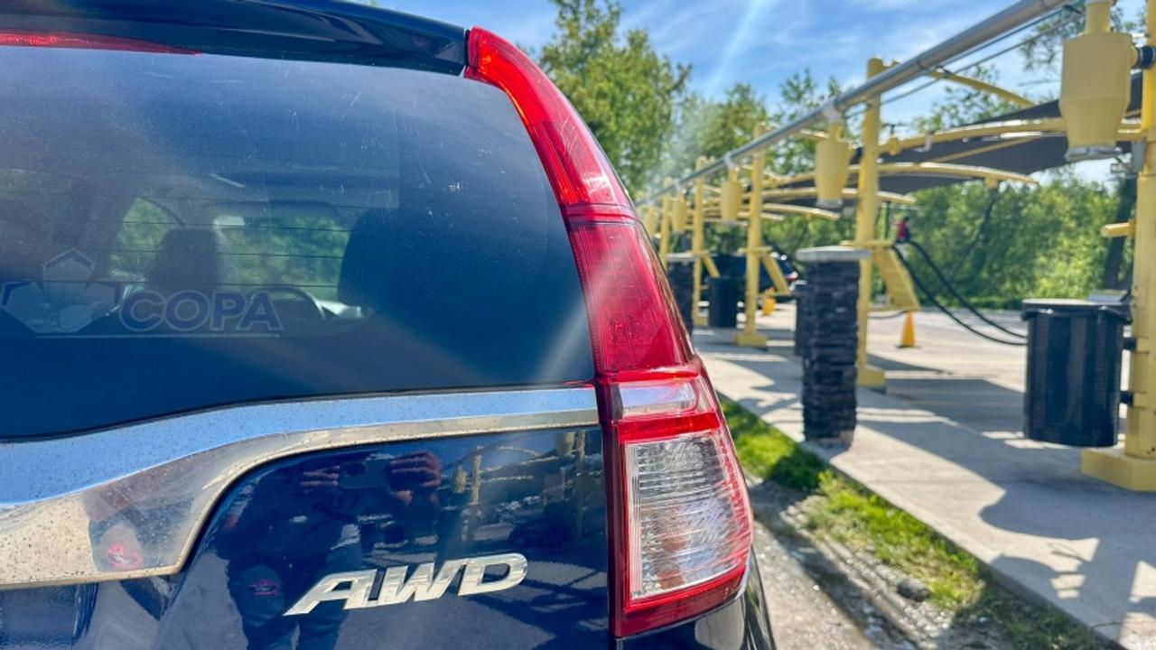2015 Honda CR-V * AWD * NO ACCIDENTS " Photo