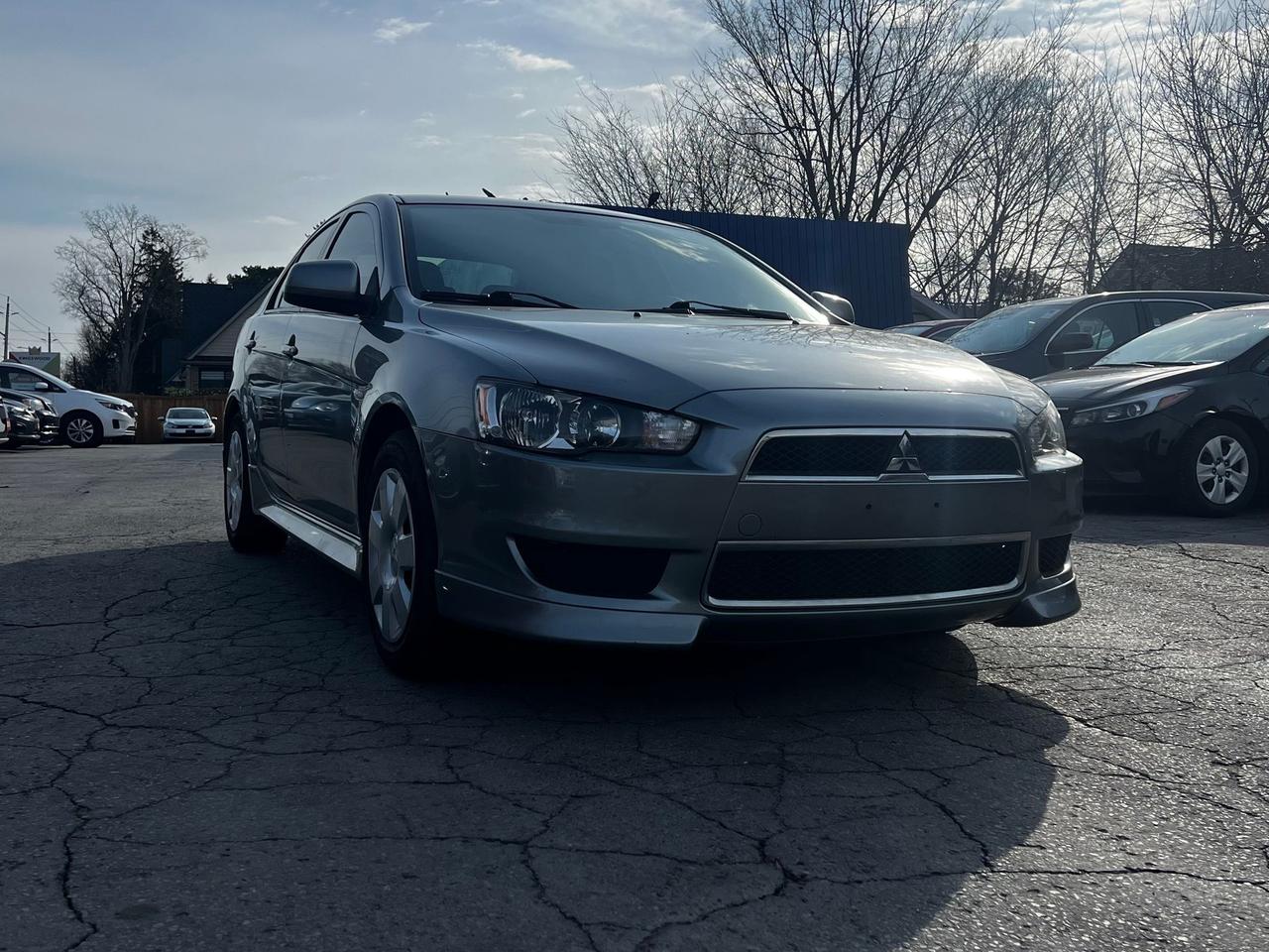 2013 Mitsubishi Lancer Sportback SE Photo0