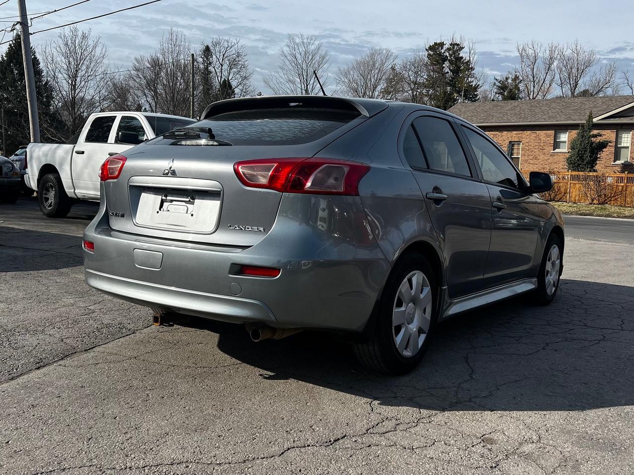 2013 Mitsubishi Lancer Sportback SE Photo