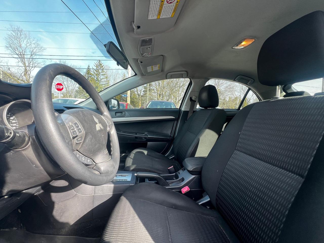 2013 Mitsubishi Lancer Sportback SE Photo