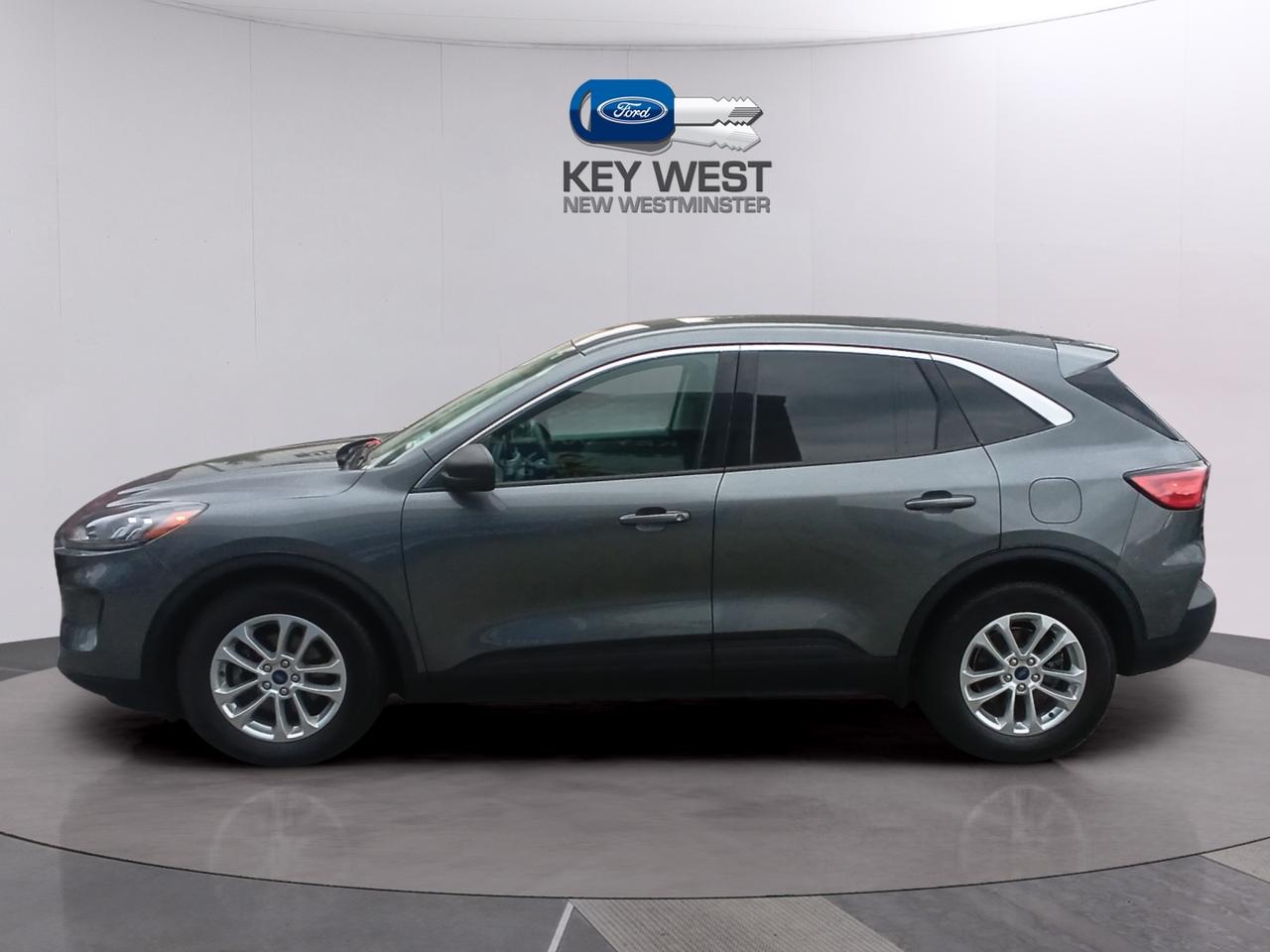 2022 Ford Escape SE FWD *LOW KM'S!* Photo1