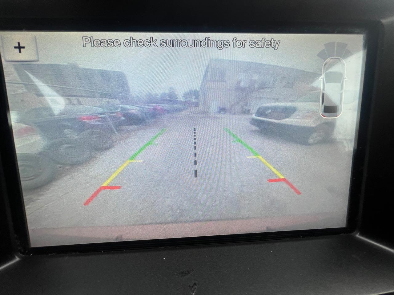 2017 Ford Explorer LEATHER -BACK CAM -NAV-SUNROOF-HEATED SEATS & MORE Photo