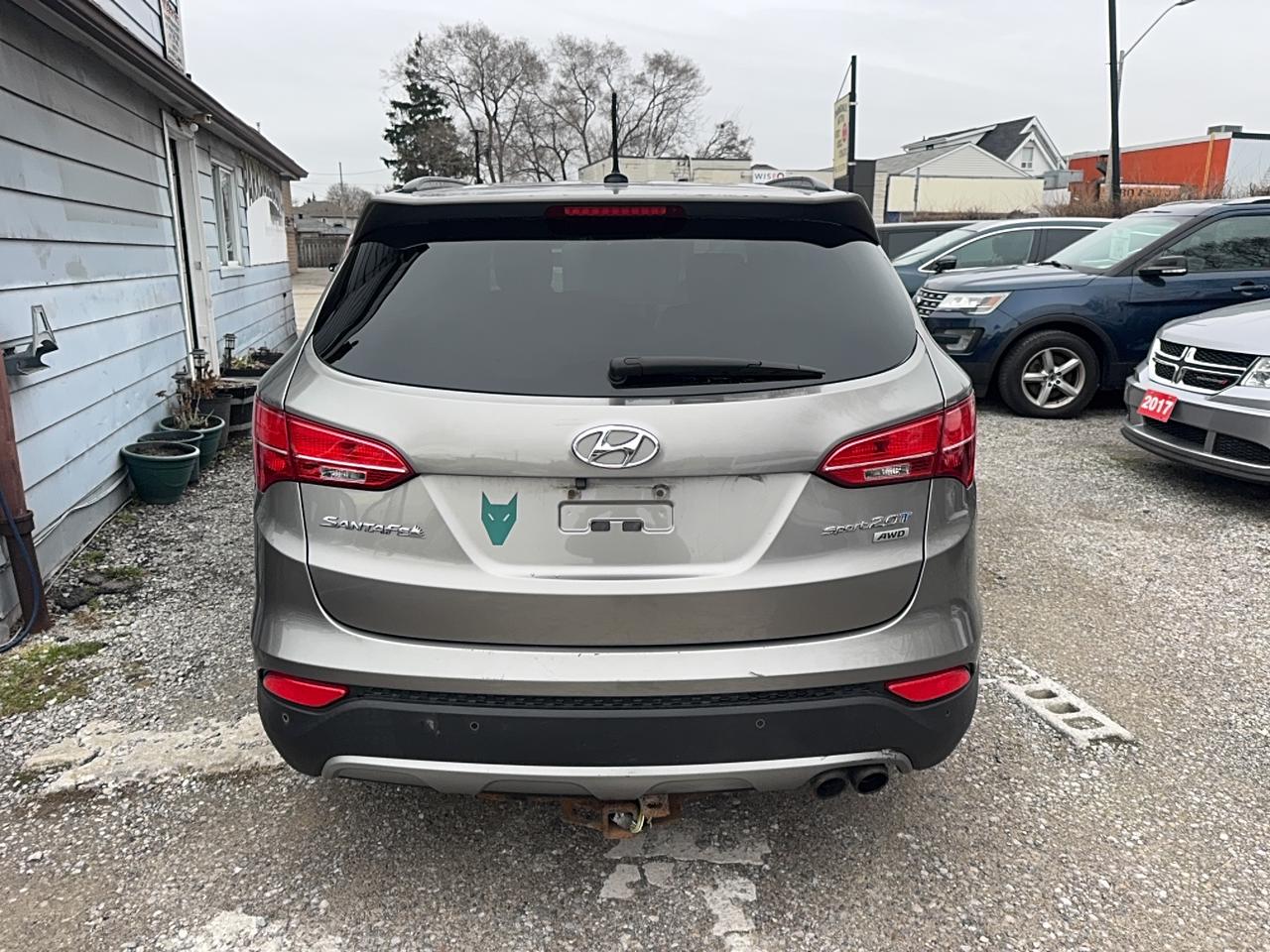 2013 Hyundai Santa Fe Premium Photo3