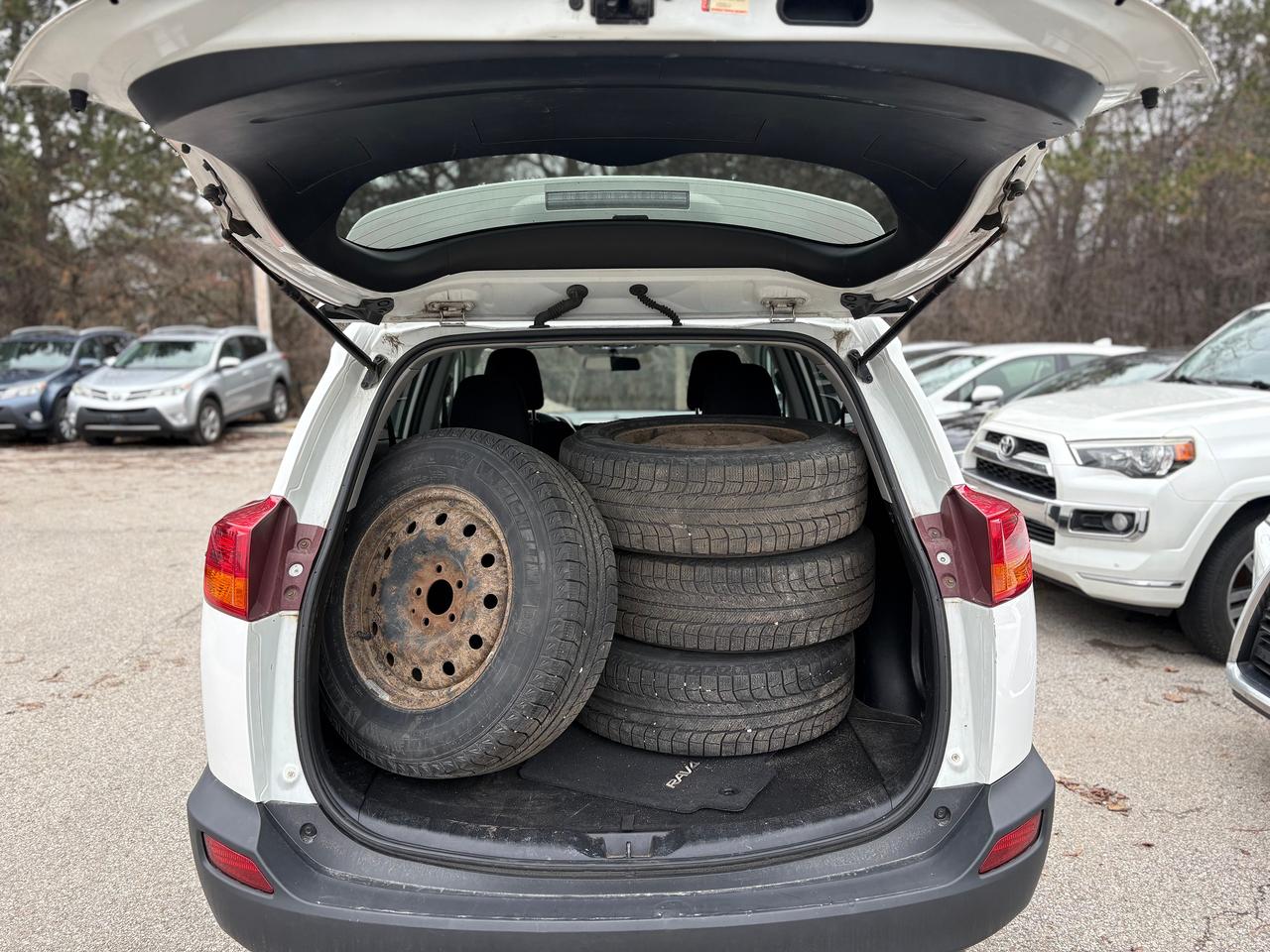 2015 Toyota RAV4 XLE,SUNROOF,ALLOYS,4NEW TIRES.CERTIFIED,$13900 Photo