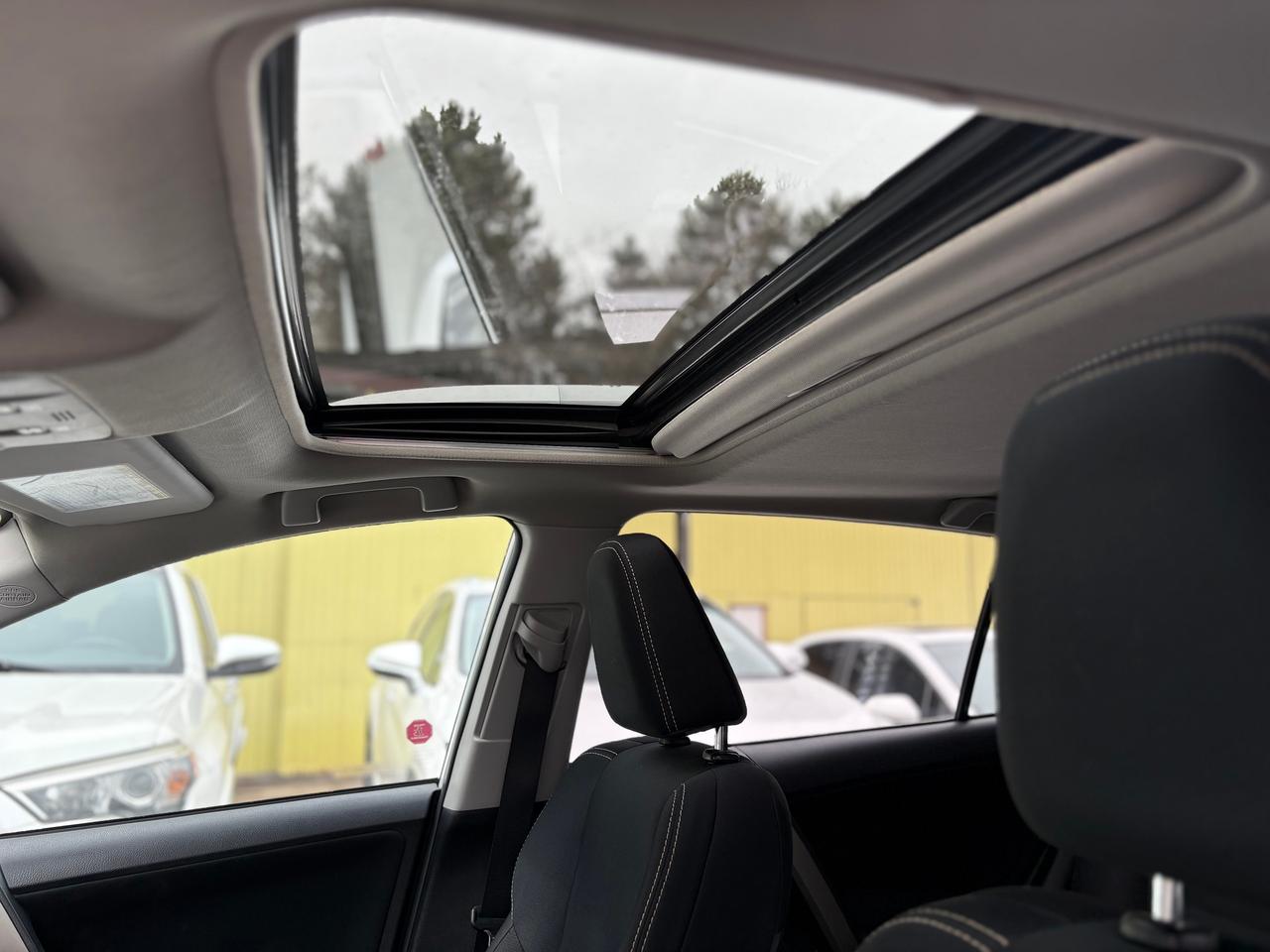 2015 Toyota RAV4 XLE,SUNROOF,ALLOYS,4NEW TIRES.CERTIFIED,$13900 Photo