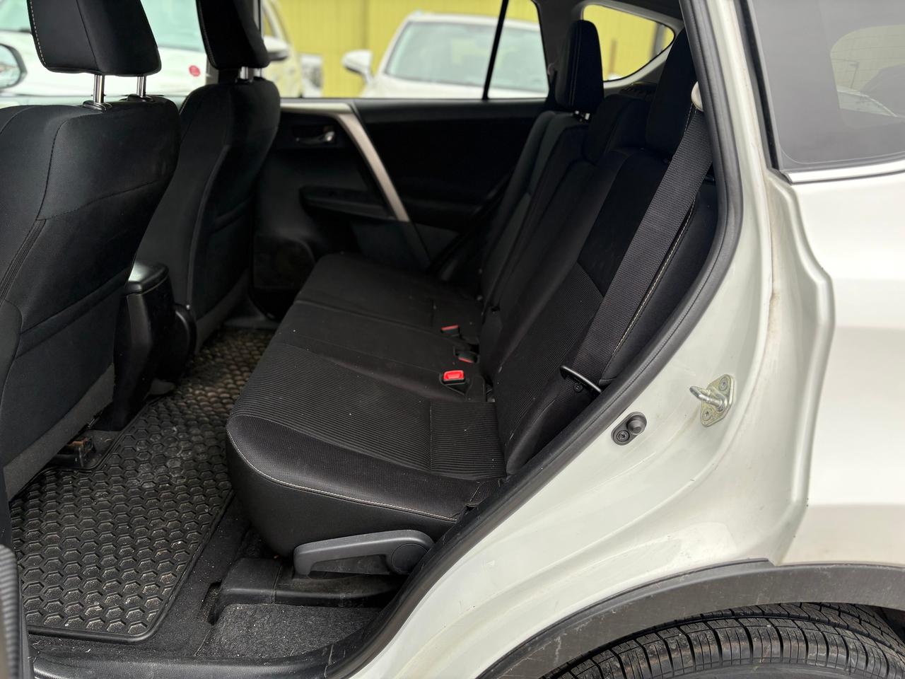 2015 Toyota RAV4 XLE,SUNROOF,ALLOYS,4NEW TIRES.CERTIFIED,$13900 Photo