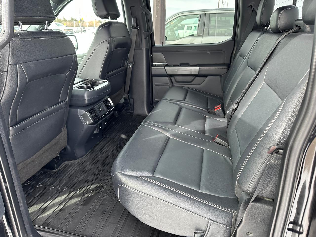 2022 Ford F-150 XLT Photo5