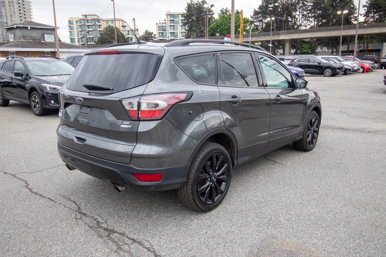2017 Ford Escape 4WD SE Photo4