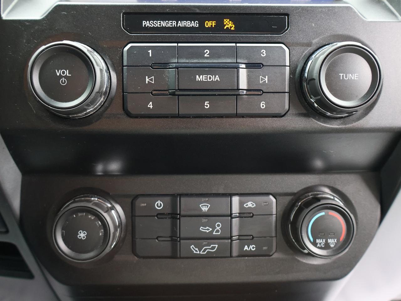 2019 Ford F-150 XTR CREW 4WD CERTIFIED *ACCIDENT FREE*2nd WINTER* CAMERA BLUETOOTH CRUISE ALLOYS Photo