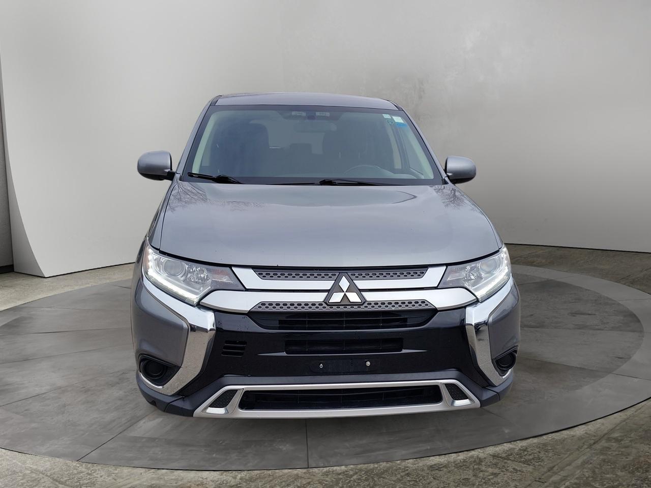 2019 Mitsubishi Outlander ES Photo