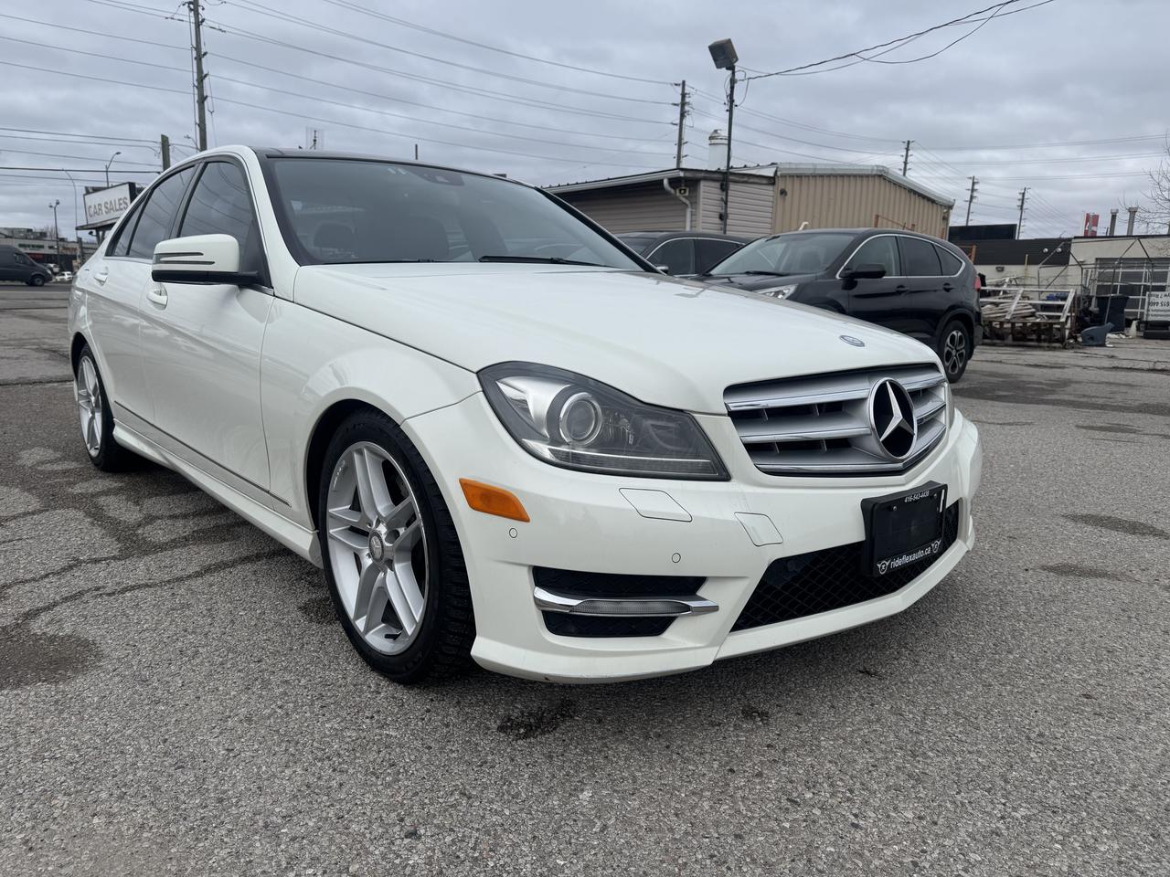 2012 Mercedes-Benz C-Class C 300 Photo2