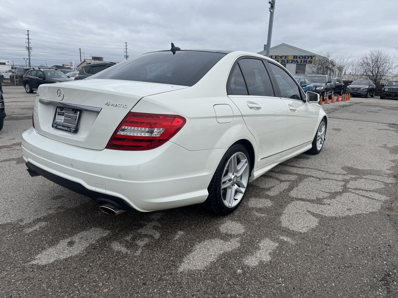 2012 Mercedes-Benz C-Class C 300 Photo4