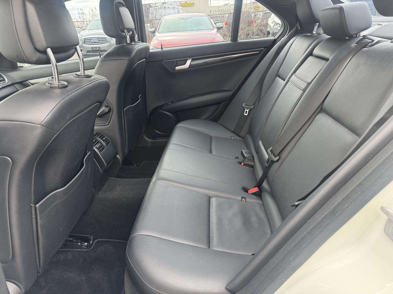 2012 Mercedes-Benz C-Class C 300 Photo