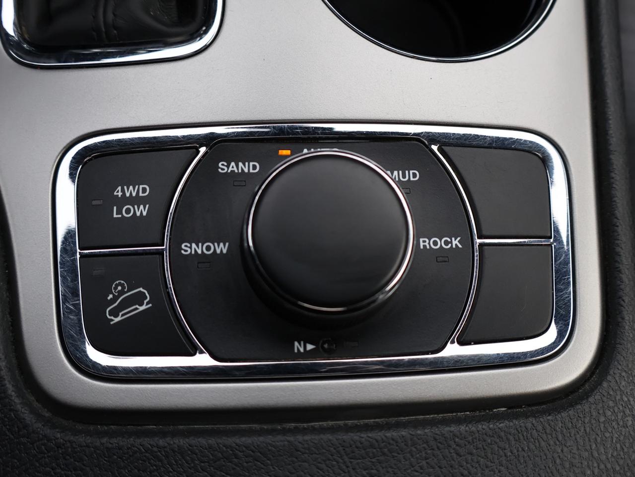 2018 Jeep Grand Cherokee V6 LIMITED 4WD CERTIFIED *ACCIDENT FREE*2ND WINTER* CAMERA NAV BLUETOOTH LEATHER COOL/HEAT SEAT/STEERING SUNROOF CRUISE ALLOYS Photo