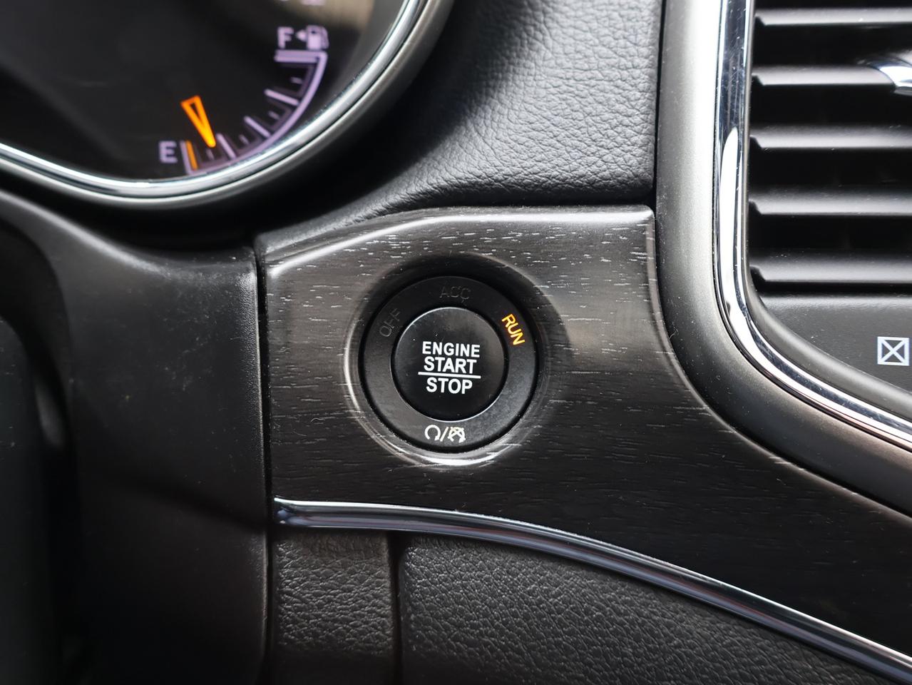 2018 Jeep Grand Cherokee V6 LIMITED 4WD CERTIFIED *ACCIDENT FREE*2ND WINTER* CAMERA NAV BLUETOOTH LEATHER COOL/HEAT SEAT/STEERING SUNROOF CRUISE ALLOYS Photo