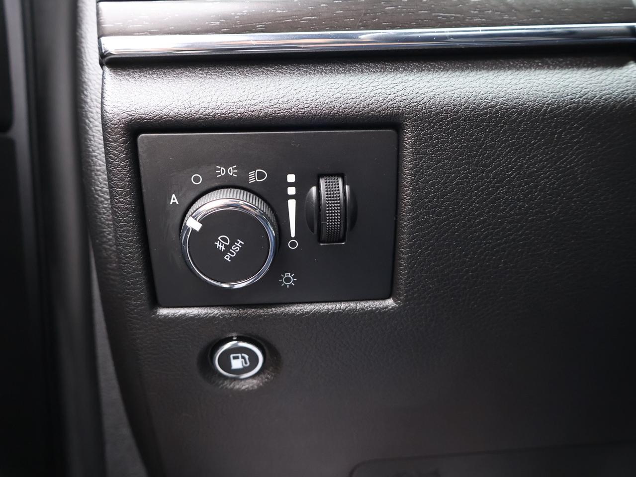 2018 Jeep Grand Cherokee V6 LIMITED 4WD CERTIFIED *ACCIDENT FREE*2ND WINTER* CAMERA NAV BLUETOOTH LEATHER COOL/HEAT SEAT/STEERING SUNROOF CRUISE ALLOYS Photo