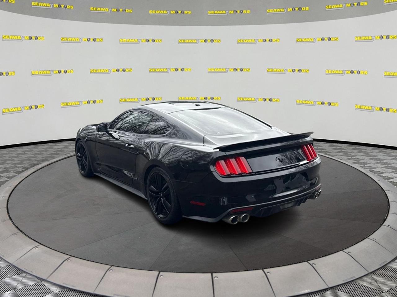 2015 Ford Mustang EcoBoost Premium Photo4