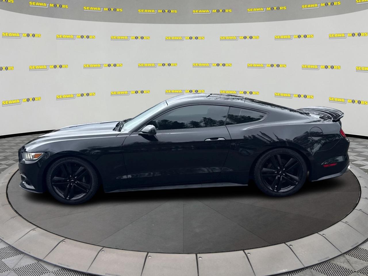 2015 Ford Mustang EcoBoost Premium Photo