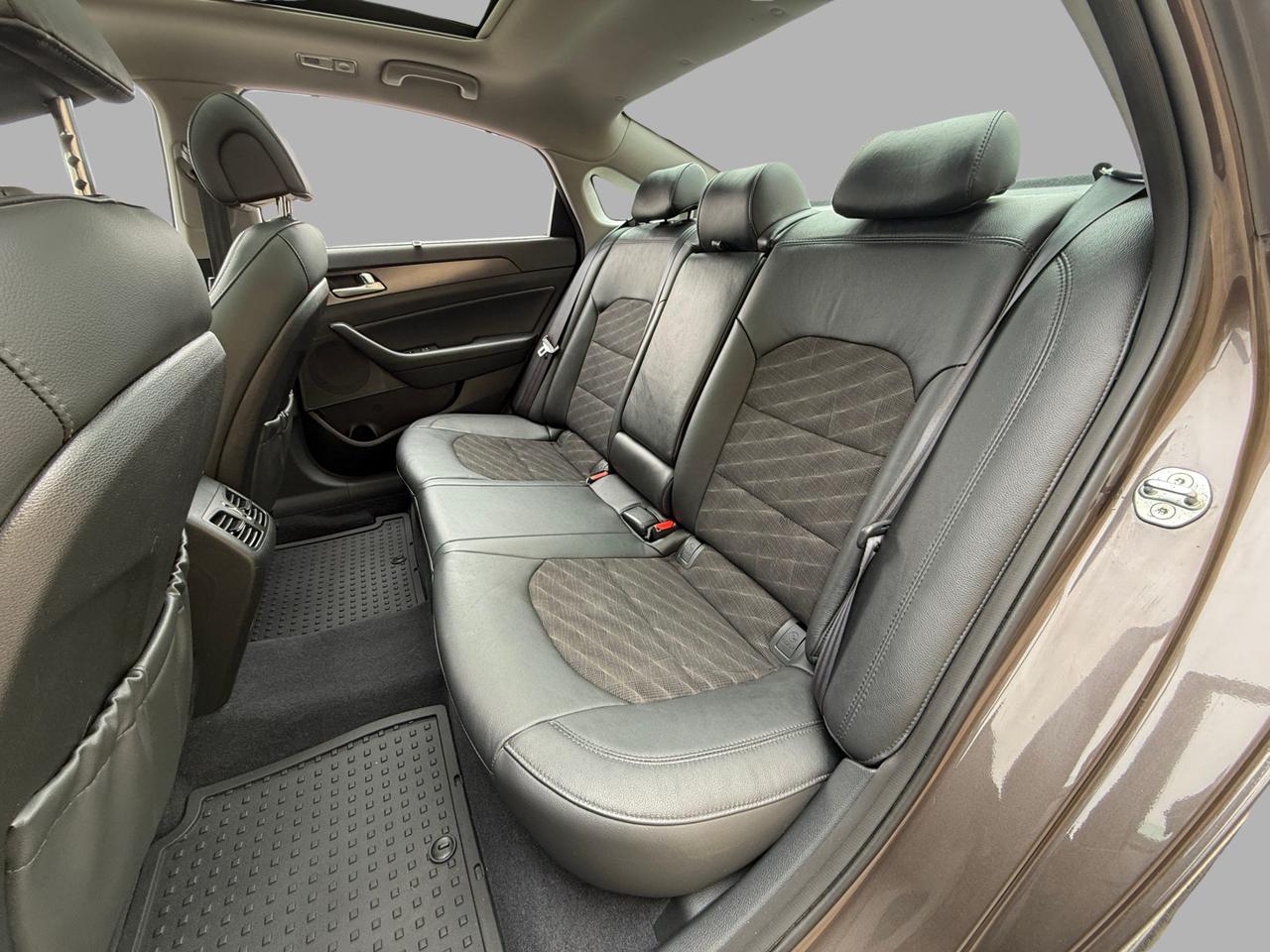 2015 Hyundai Sonata 4dr Sdn 2.4L Auto Sport Tech Photo