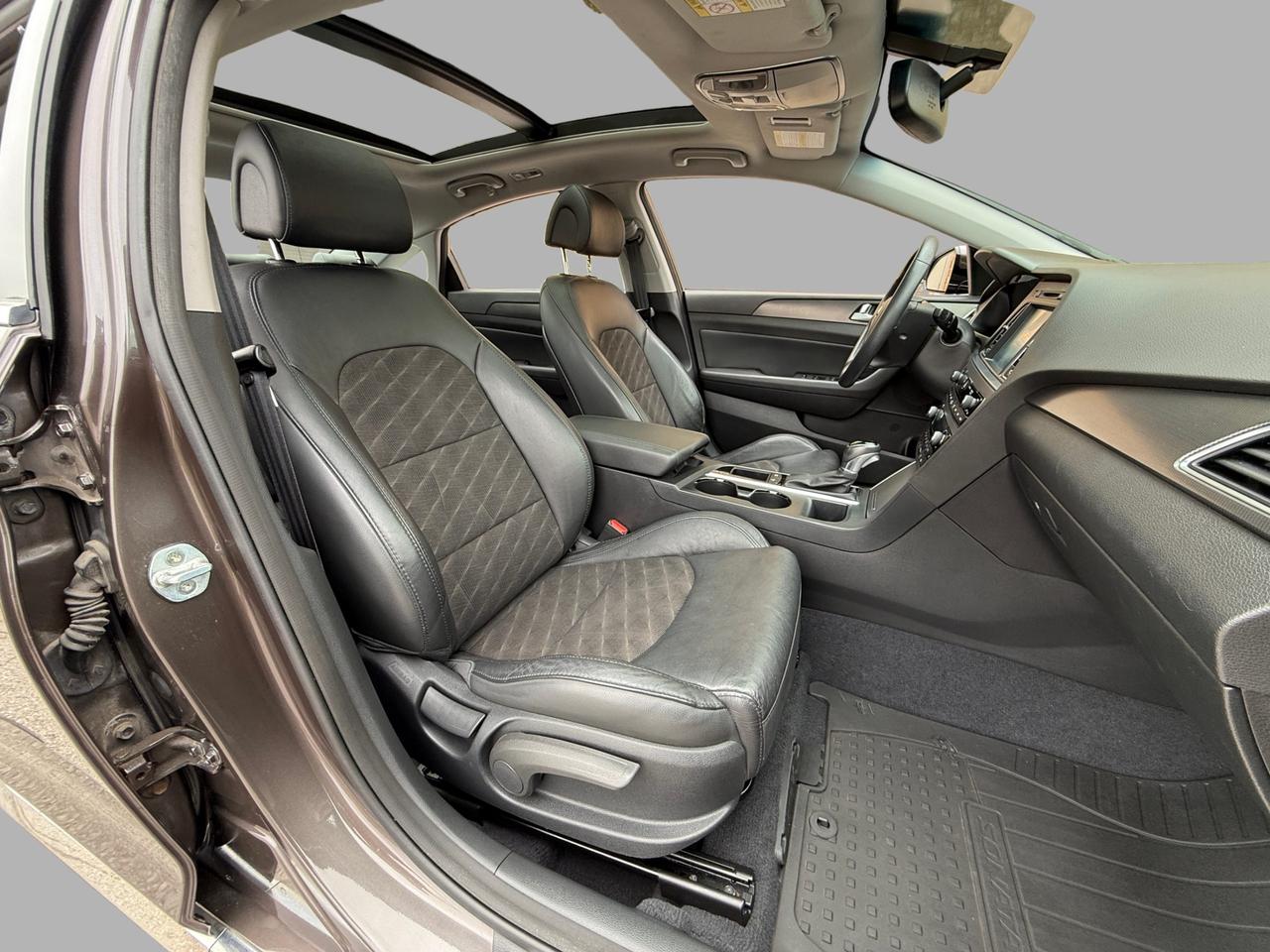 2015 Hyundai Sonata 4dr Sdn 2.4L Auto Sport Tech Photo