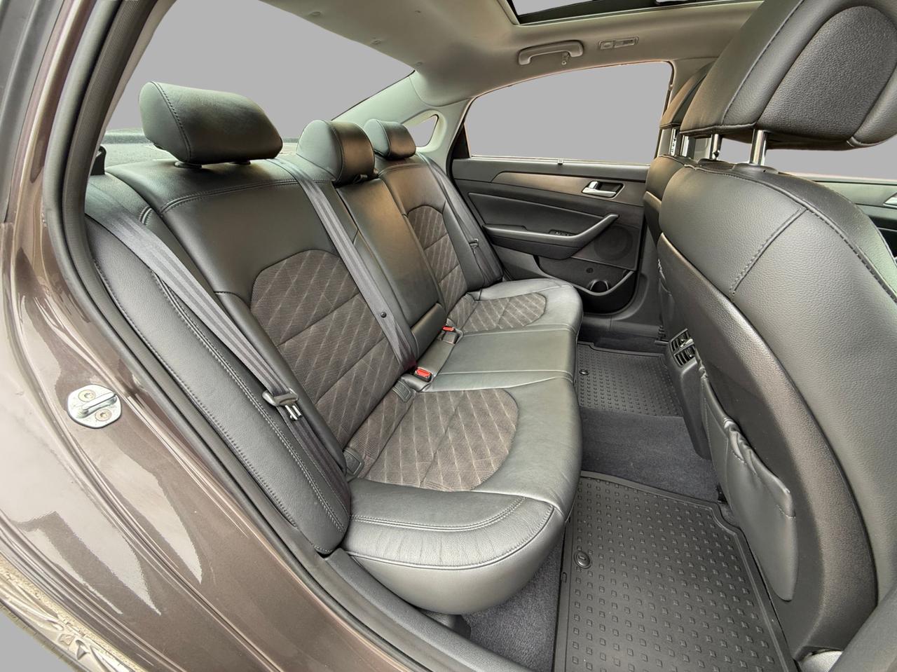 2015 Hyundai Sonata 4dr Sdn 2.4L Auto Sport Tech Photo