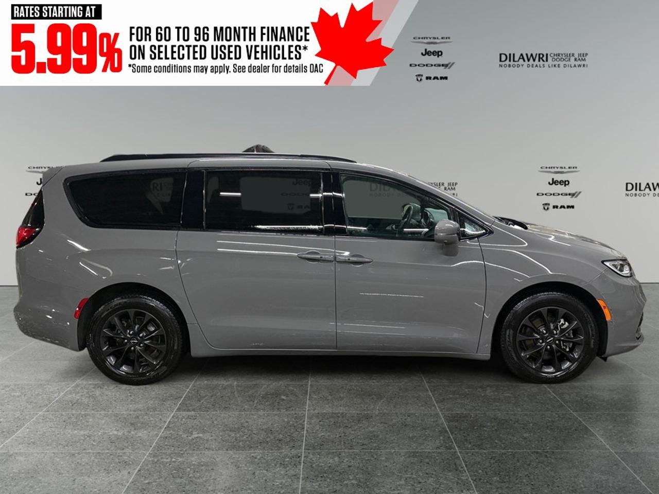 2022 Chrysler Pacifica Touring L FWD Photo