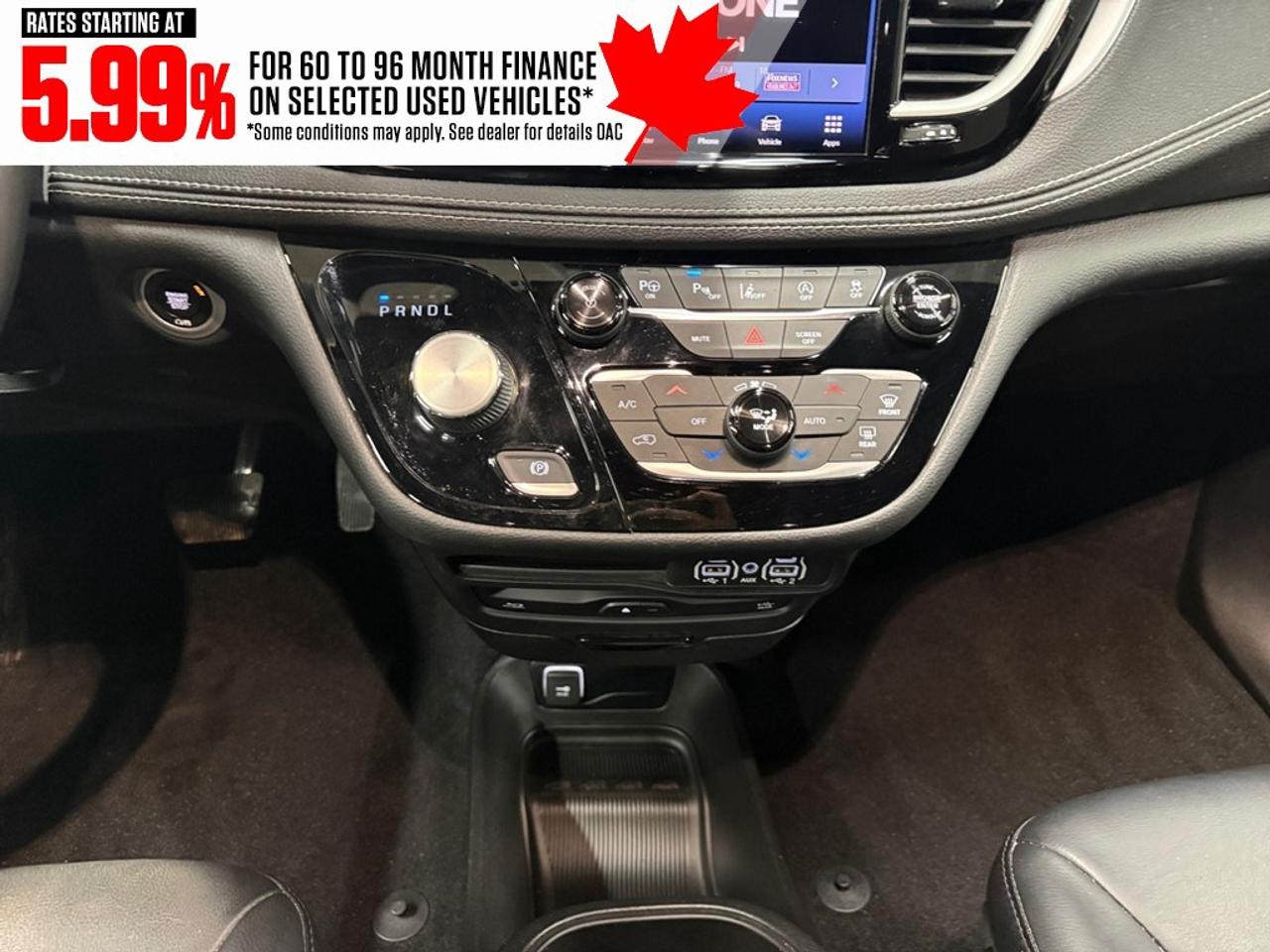 2022 Chrysler Pacifica Touring L FWD Photo