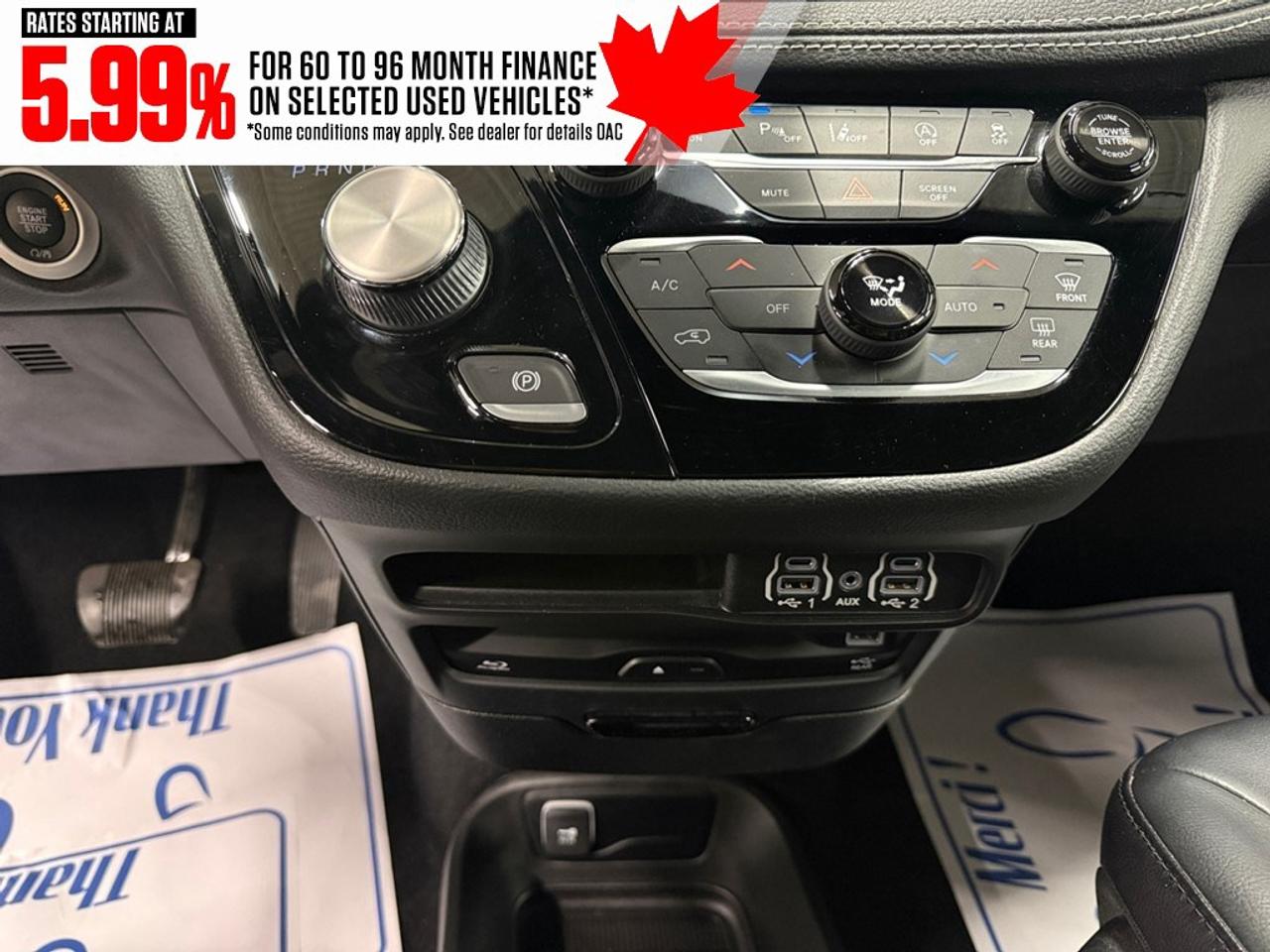 2022 Chrysler Pacifica Touring L FWD Photo