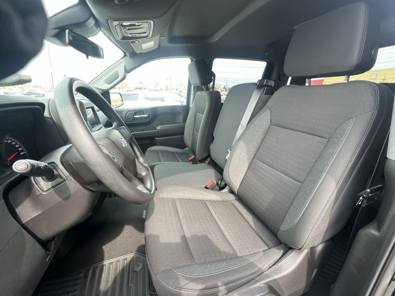 2024 Chevrolet Silverado 1500 Custom Trail Boss 4x4, POWER REAR MIRRORS, CRUISE CONTROL, BACK UP CAM, SIRIUS XM!! Photo