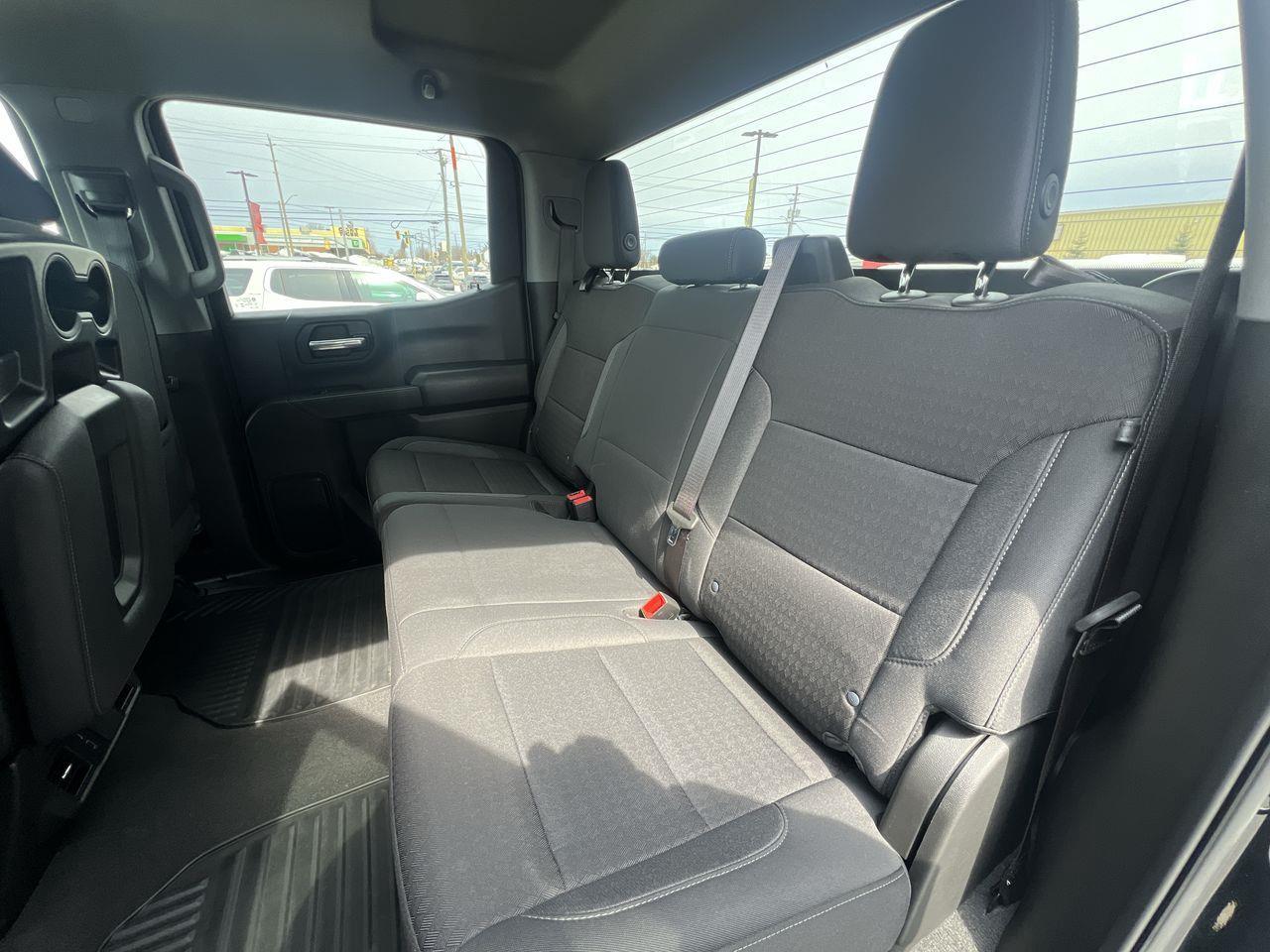 2024 Chevrolet Silverado 1500 Custom Trail Boss 4x4, POWER REAR MIRRORS, CRUISE CONTROL, BACK UP CAM, SIRIUS XM!! Photo