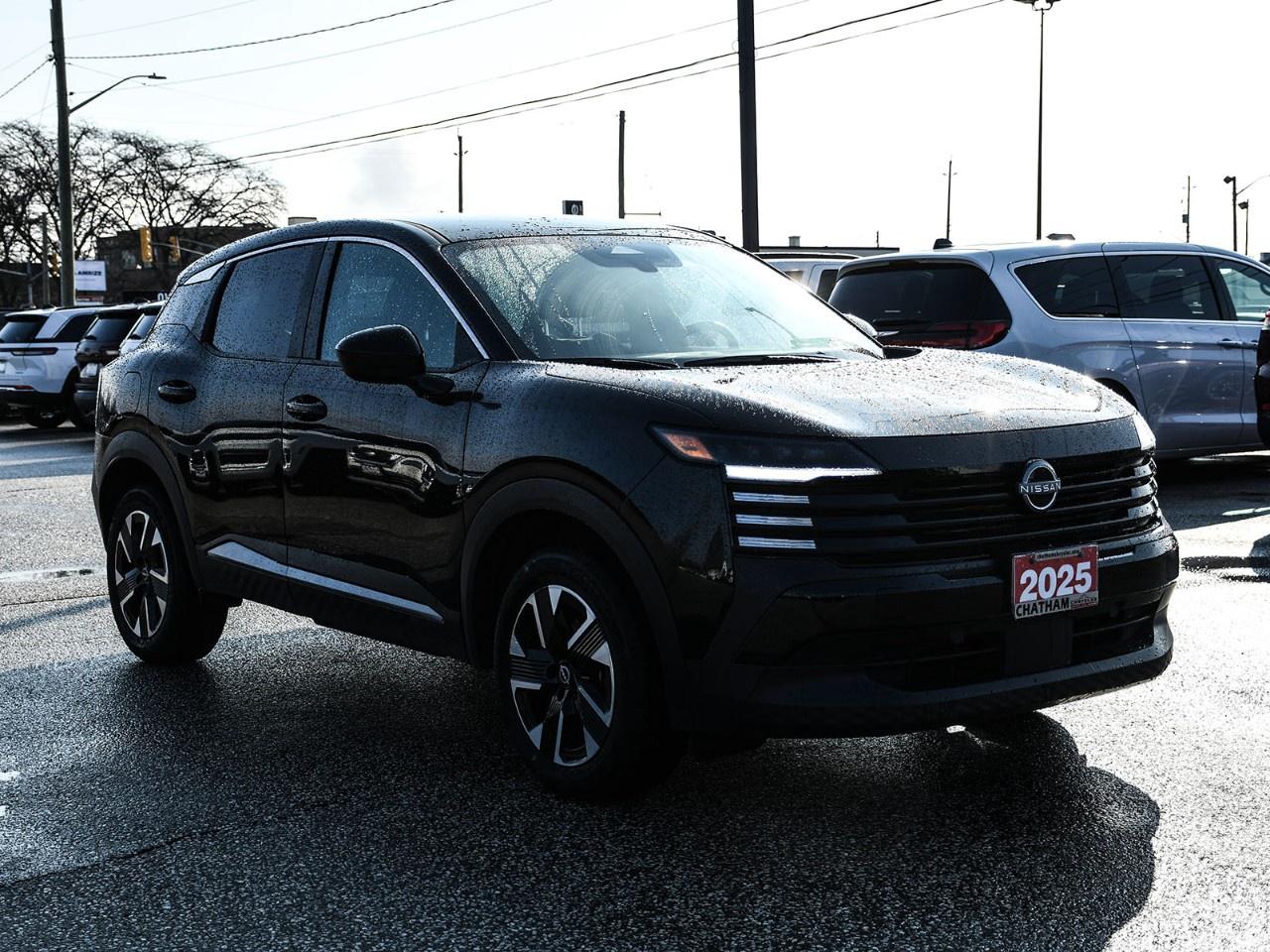 2025 Nissan Kicks SV AWD Photo