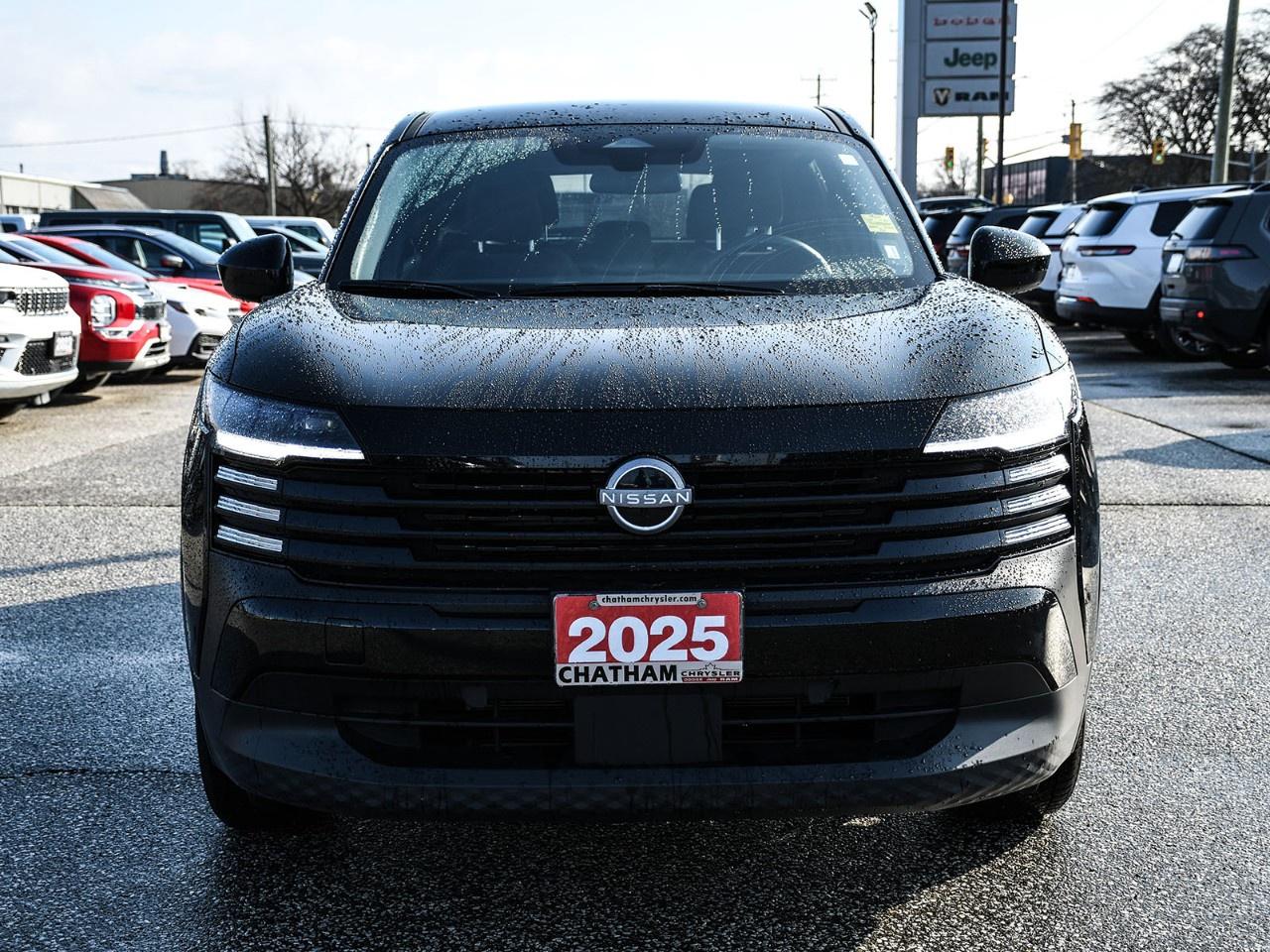 2025 Nissan Kicks SV AWD Photo