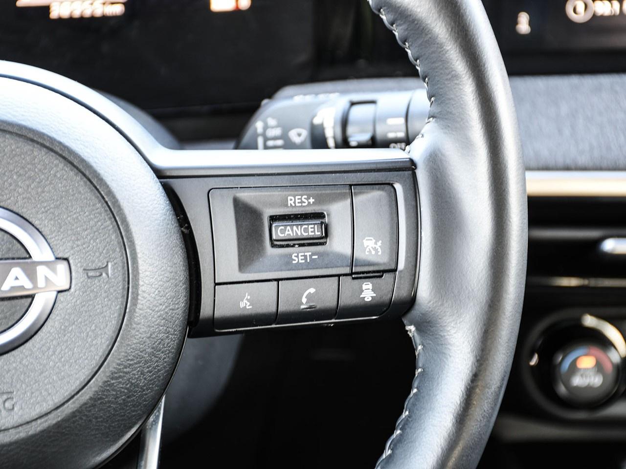 2025 Nissan Kicks SV AWD Photo