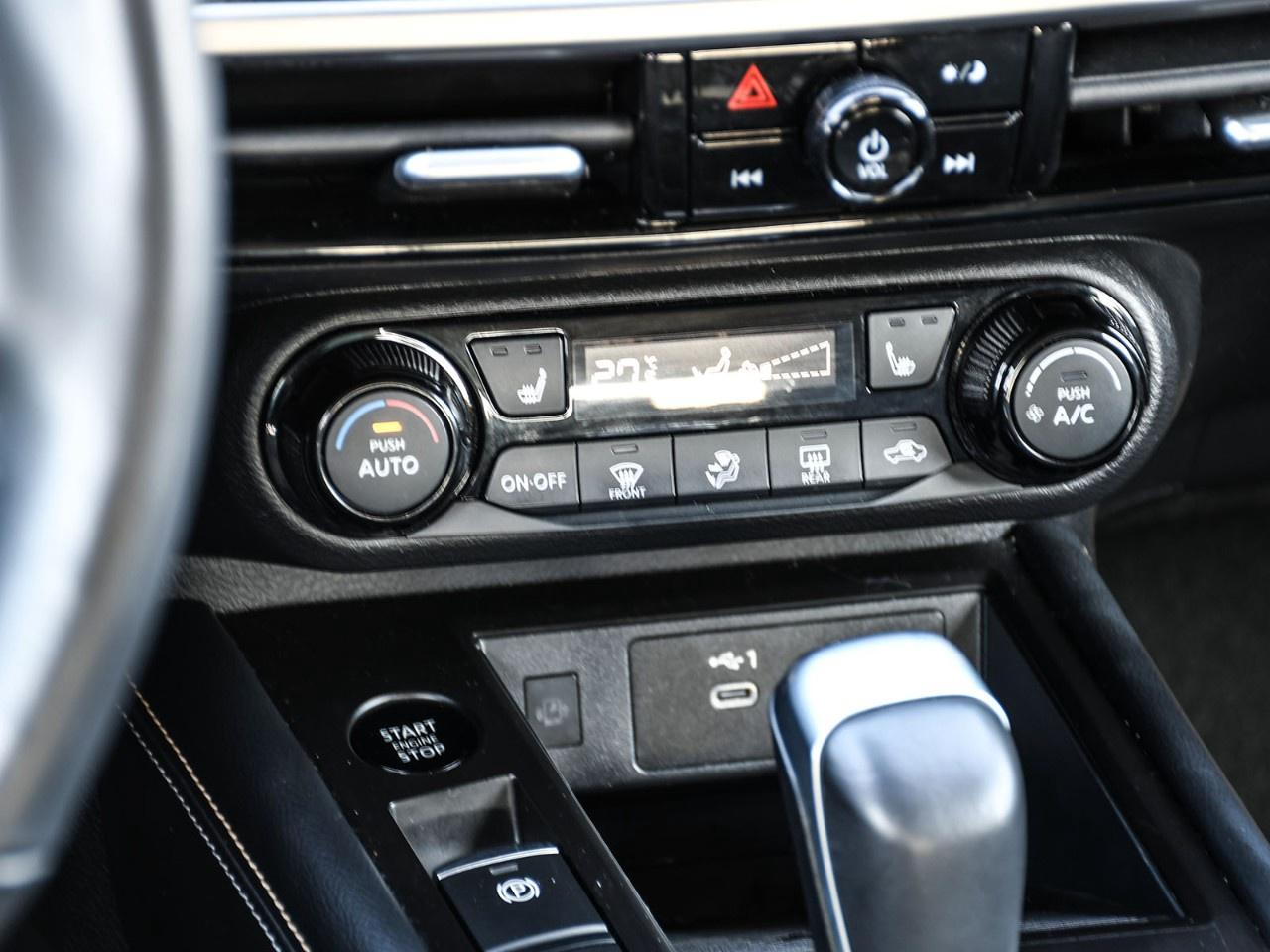 2025 Nissan Kicks SV AWD Photo