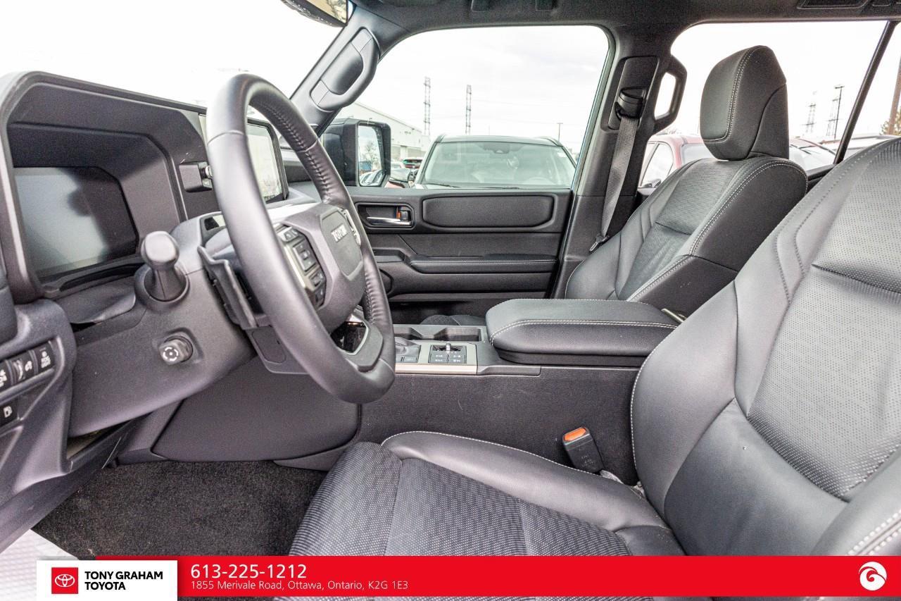 2025 Toyota Land Cruiser  Photo