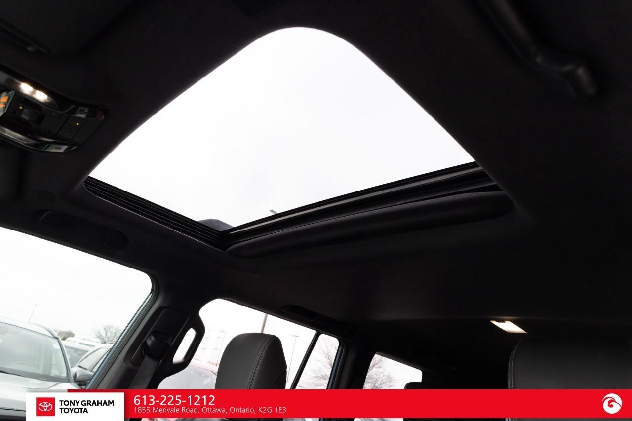 2025 Toyota Land Cruiser  Photo
