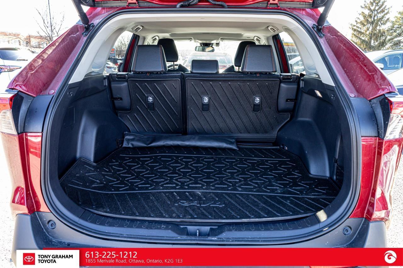 2025 Toyota RAV4 TRAIL Photo