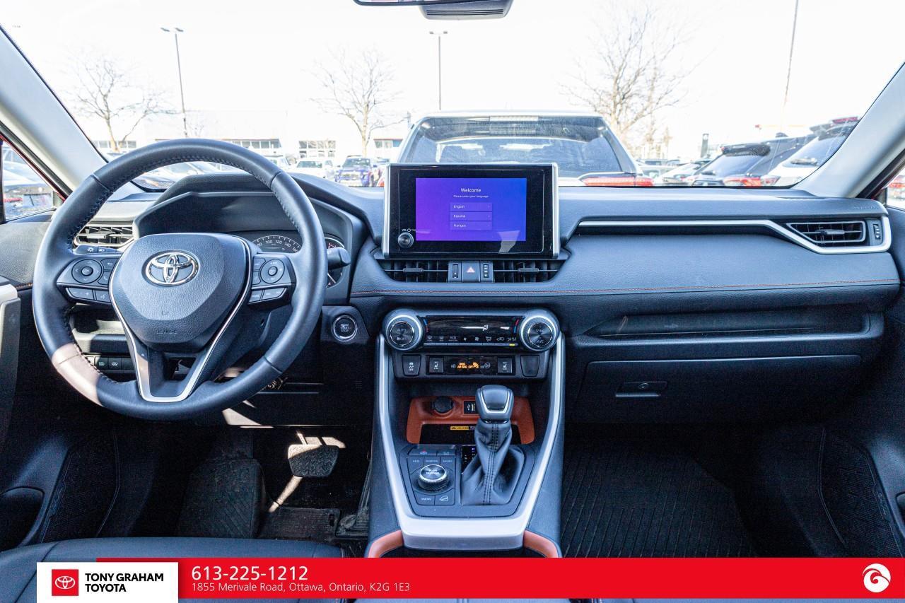 2025 Toyota RAV4 TRAIL Photo