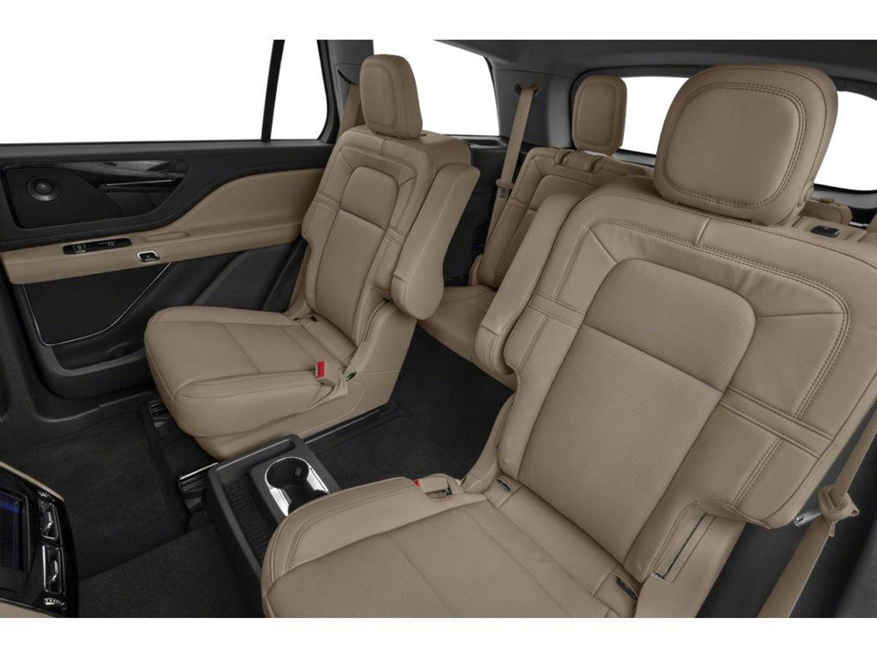 2020 Lincoln Aviator Reserve 202A|INFINITE BLACK|ROAST LEATHER| EQUIP GRP 202A|CONVENIENCE PK|DYNAMIC HANDLING PK|REAR CONSOLE W/COMMAND & CONTROL Photo