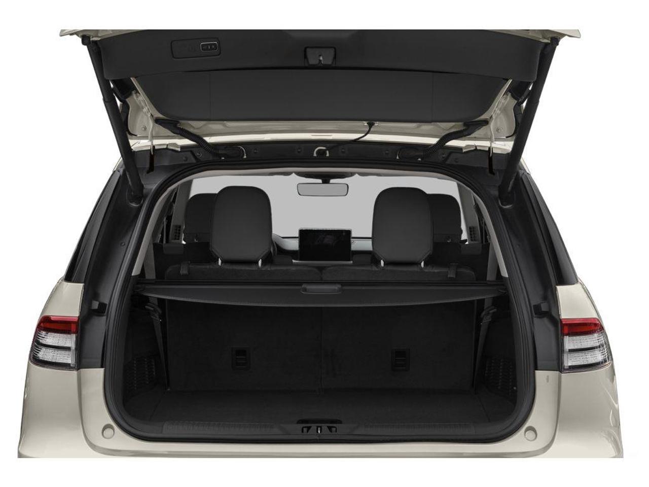 2020 Lincoln Aviator Reserve 202A|INFINITE BLACK|ROAST LEATHER| EQUIP GRP 202A|CONVENIENCE PK|DYNAMIC HANDLING PK|REAR CONSOLE W/COMMAND & CONTROL Photo