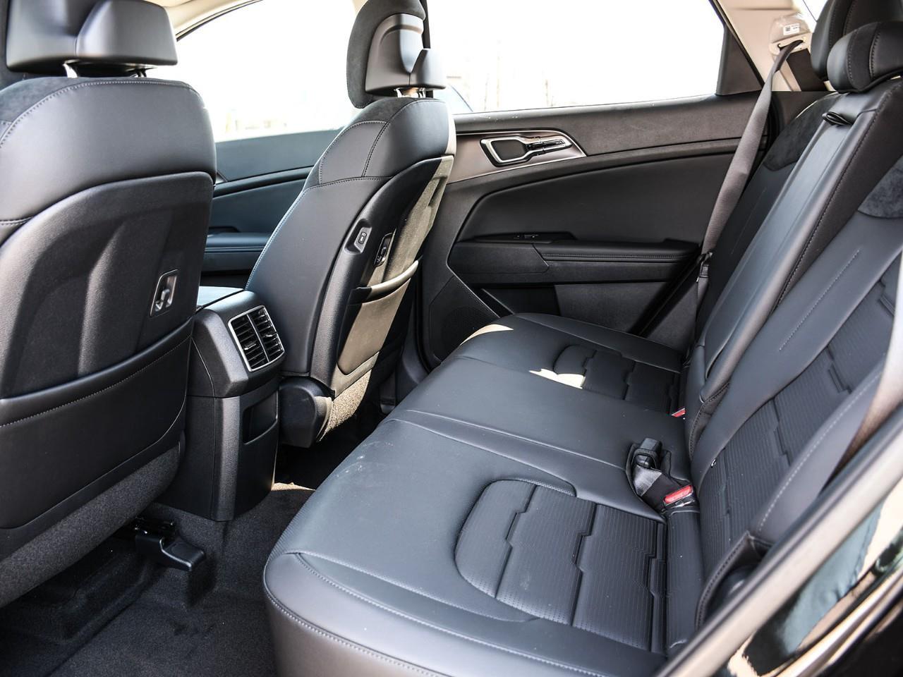 2026 Kia Sportage Hybrid SX w/Black Interior 2026 Kia Sportage Hybrid – SX Photo